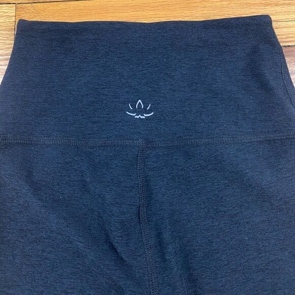 Beyond Yoga Space dye Black UV Protection Leggings Size XS - Picture 9 of 9